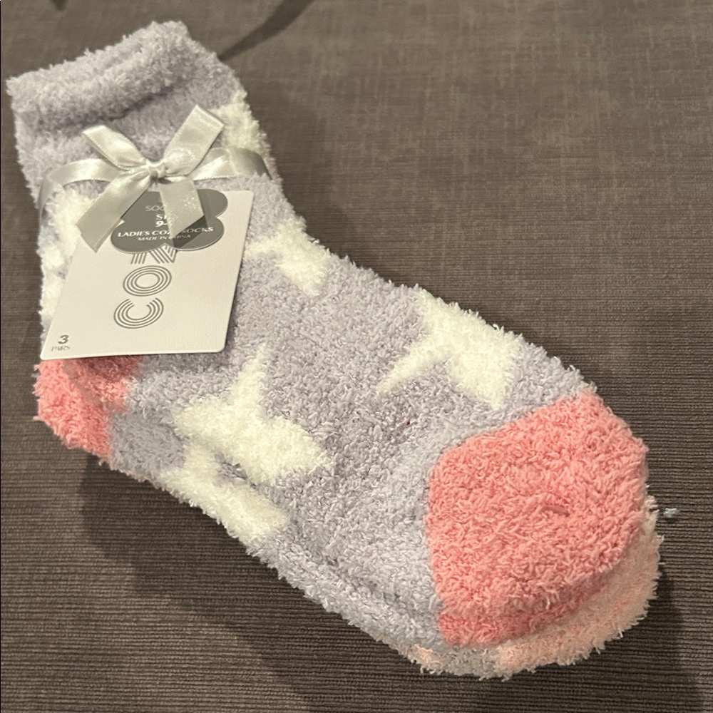 SOCK HUB Stars Cozy Socks 3 Pairs NWT